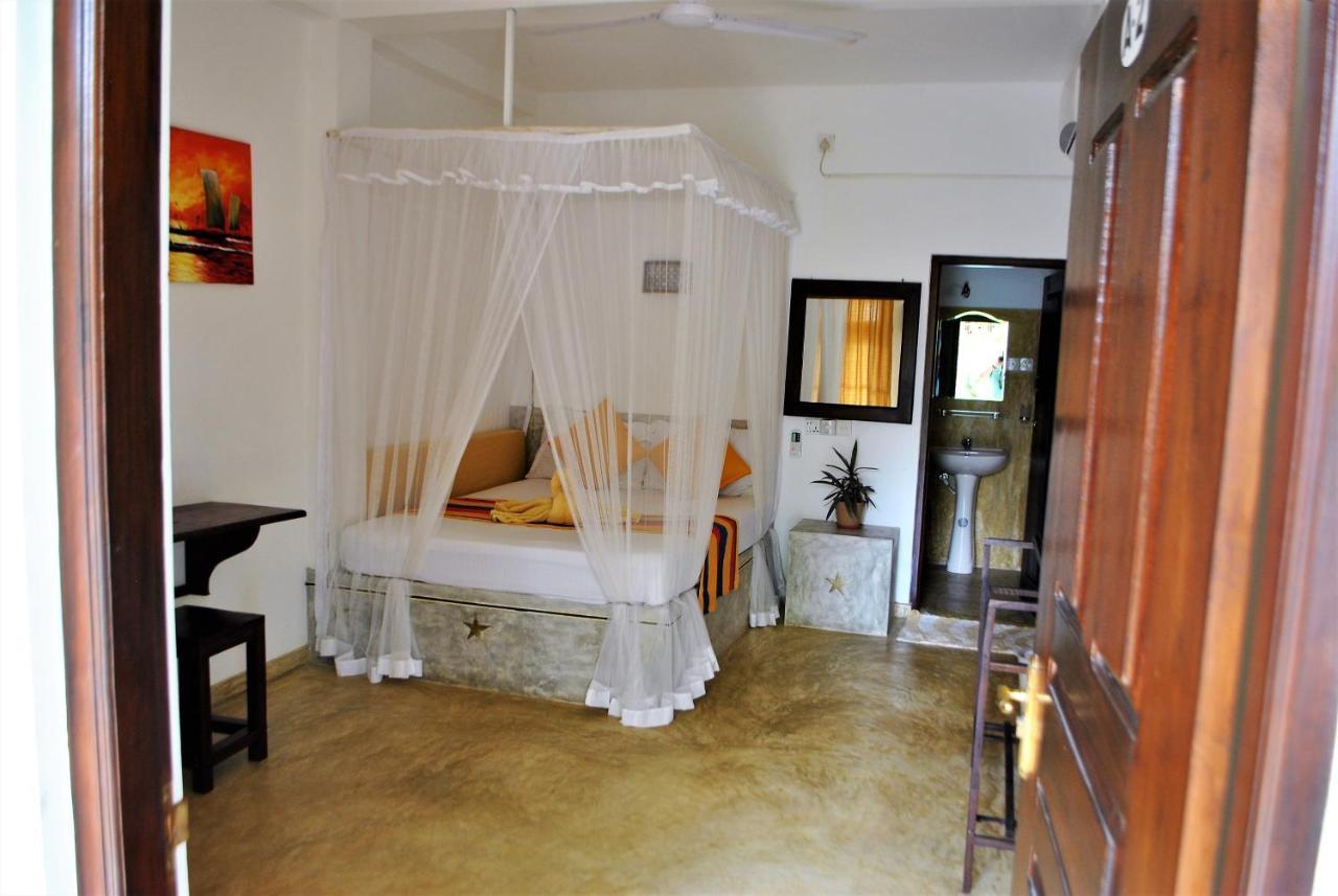 Sleepy Head Guesthouse Unawatuna Exterior foto